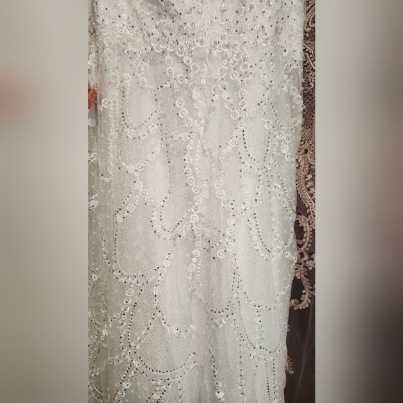 NWT Sz 10 Mac Duggal 20389 Ivory Embellished Feathered One Shoulder A Line Gown - Picture 13 of 13